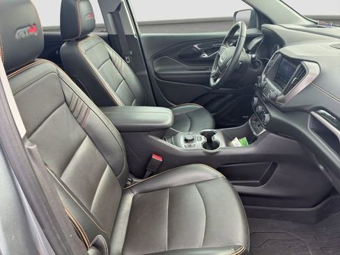 Used 2023 GMC Terrain AT4 w/ Infotainment Package II image 9
