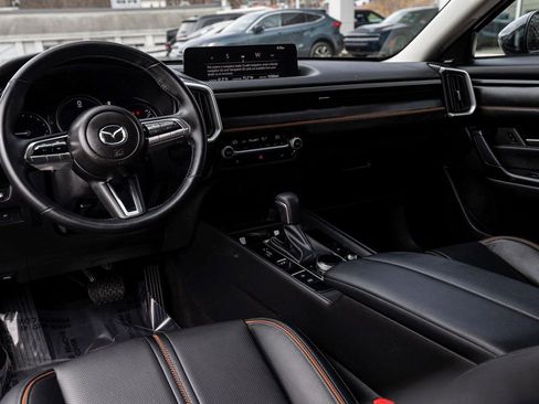 Used 2025 MAZDA CX-50 AWD 2.5 Hybrid w/ Premium Pkg image 24