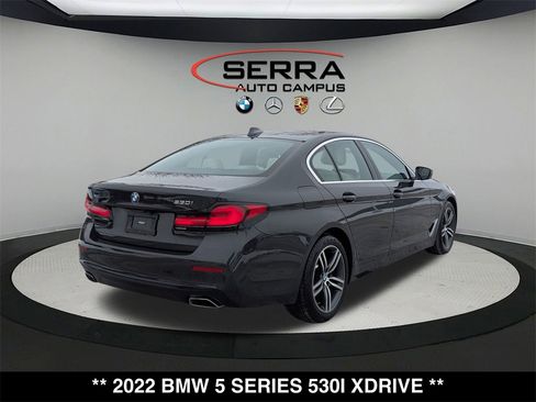 Certified 2022 BMW 530i xDrive w/ Premium Package image 3
