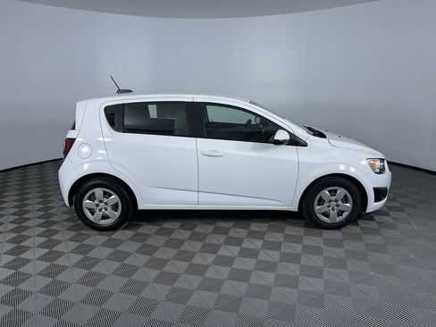 Used 2016 Chevrolet Sonic LS image 10