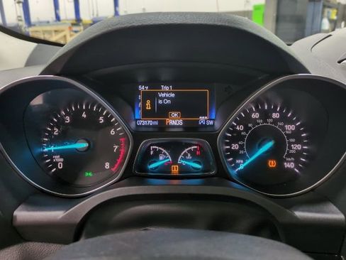 Used 2018 Ford Escape Titanium image 5