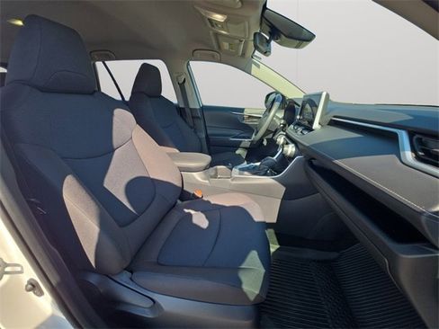Certified 2025 Toyota RAV4 LE image 14