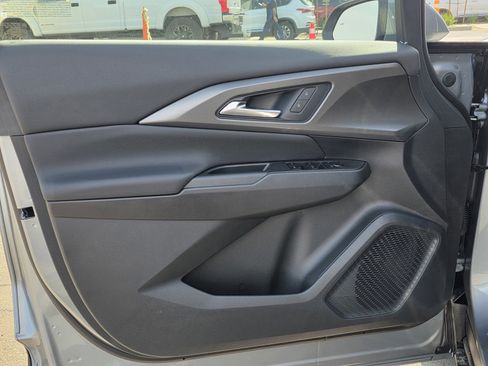 New 2026 Chevrolet Equinox EV LT image 21