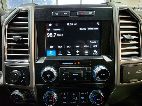 Used 2016 Ford F150 King Ranch w/ Equipment Group 601A Luxury AWD/4WD image 31