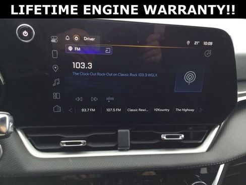 Used 2025 Chevrolet Equinox LT image 15