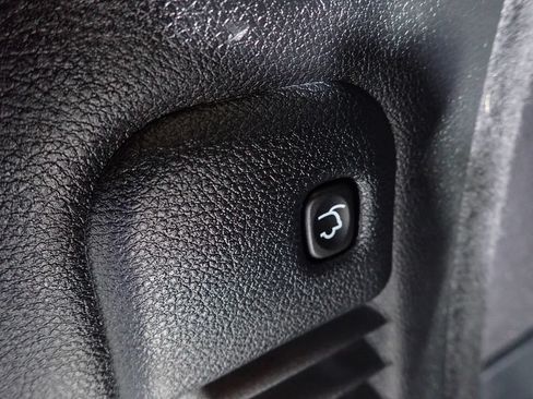 Used 2022 Dodge Durango R/T AWD/4WD image 18