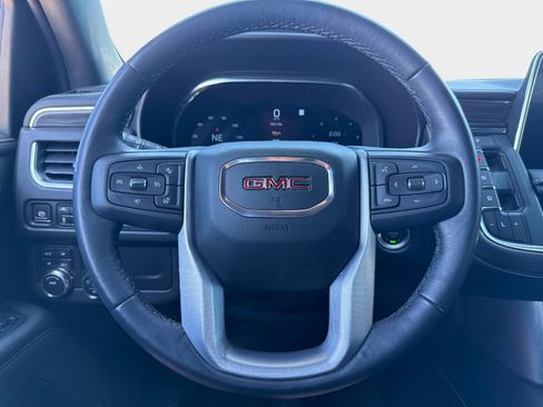 Used 2022 GMC Yukon SLT w/ SLT Luxury Package image 31