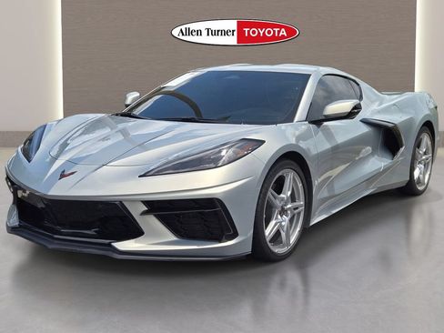 Used 2024 Chevrolet Corvette Stingray Coupe w/ 1LT RWD image 3