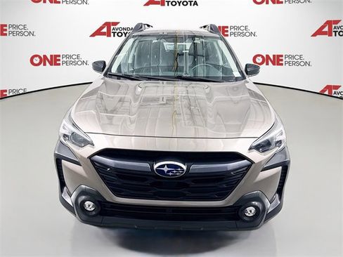Used 2024 Subaru Outback Premium image 2