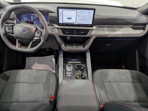 Used 2025 Ford Explorer ST w/ Sun And Sound Package AWD/4WD image 14