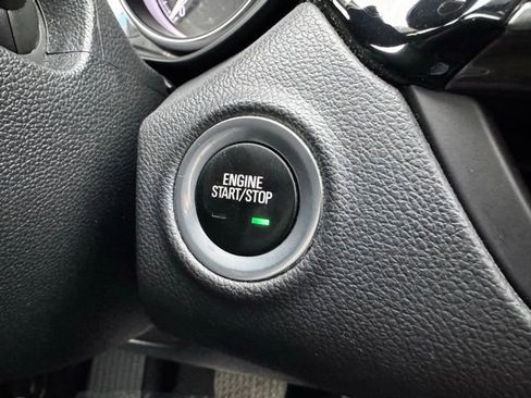 Used 2019 Buick Envision Essence image 28