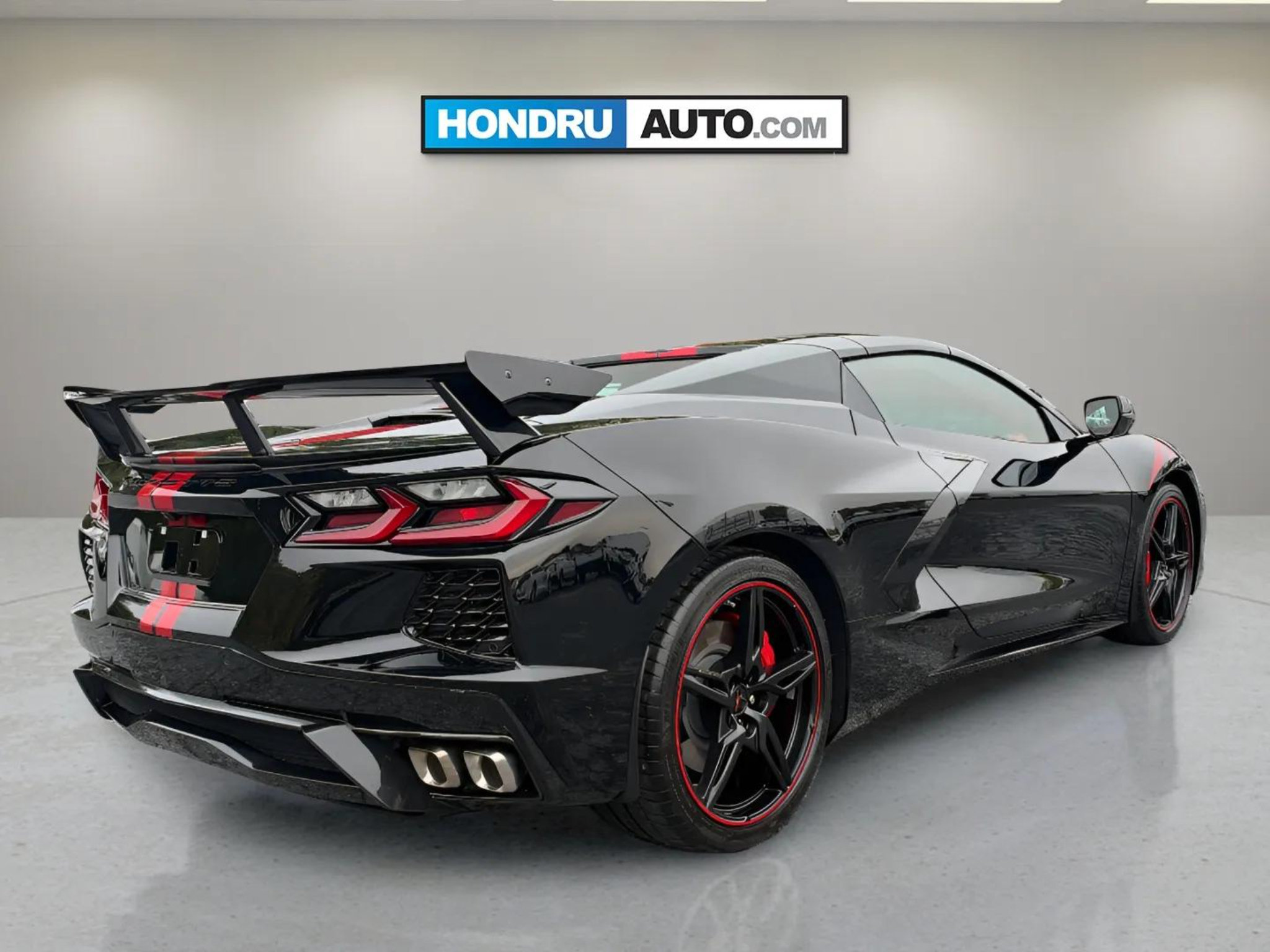 Used 2023 Chevrolet Corvette Stingray Premium Conv w/ Z51 Performance Package RWD image 12