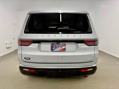 Used 2022 Jeep Wagoneer Series II w/ Convenience Group I image 10