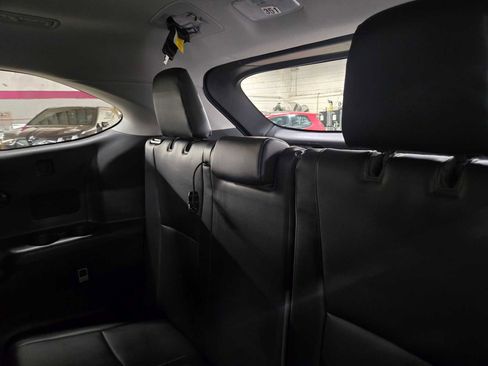 Used 2022 Toyota Highlander Limited AWD/4WD image 19