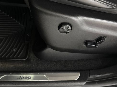 Used 2014 Jeep Grand Cherokee Limited AWD/4WD image 43