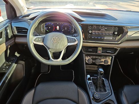 Certified 2023 Volkswagen Taos SEL image 7