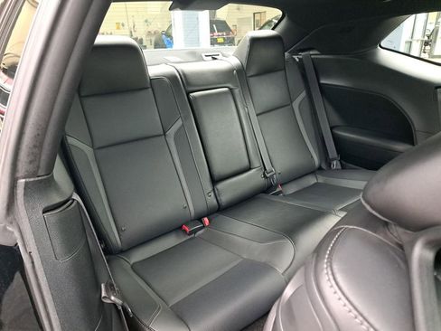 Used 2017 Dodge Challenger GT image 15