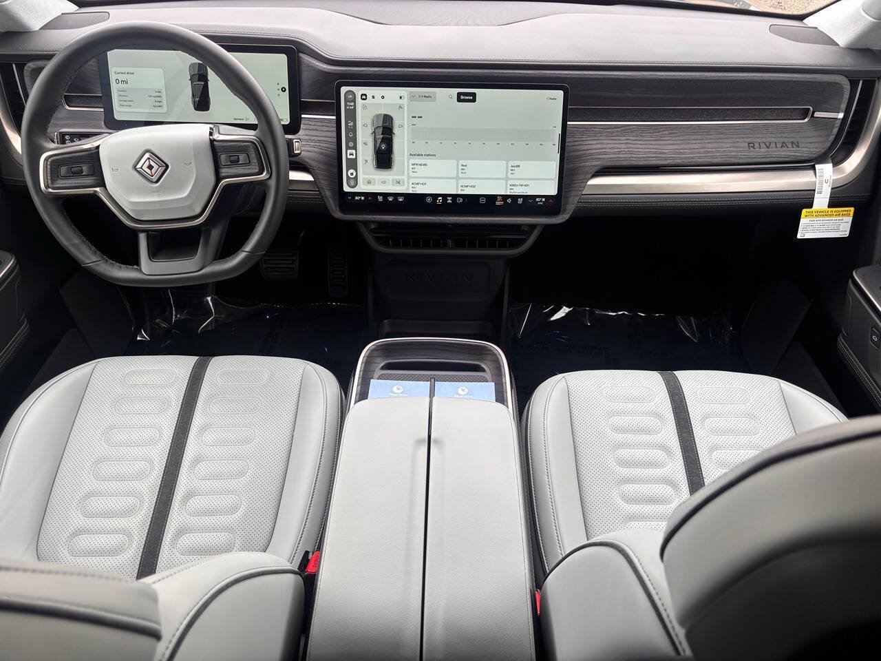 Used 2025 Rivian R1S Adventure Dual AWD/4WD image 13