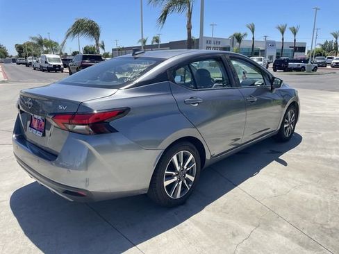 Used 2023 Nissan Versa SV FWD image 8