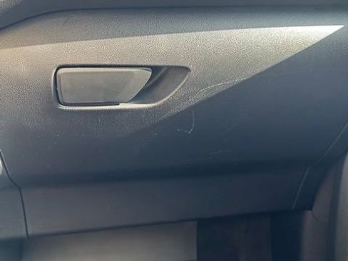 Used 2020 Ford Escape SE image 28