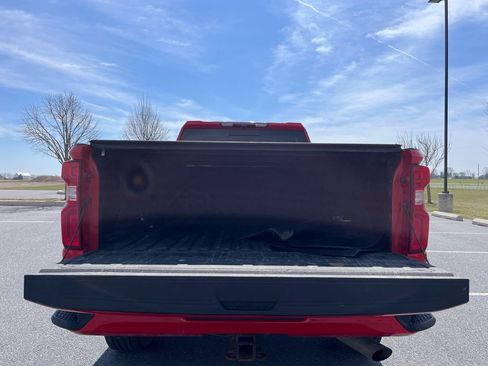 Used 2024 Chevrolet Silverado 2500 LT w/ Z71 Sport Edition image 12