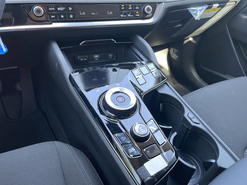 New 2025 Kia Sportage LX AWD/4WD image 11