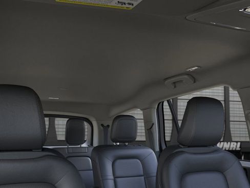 New 2026 Lincoln Aviator AWD image 22