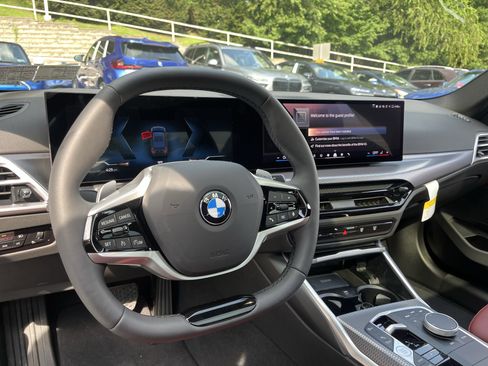 Used 2025 BMW 330i xDrive Sedan image 11