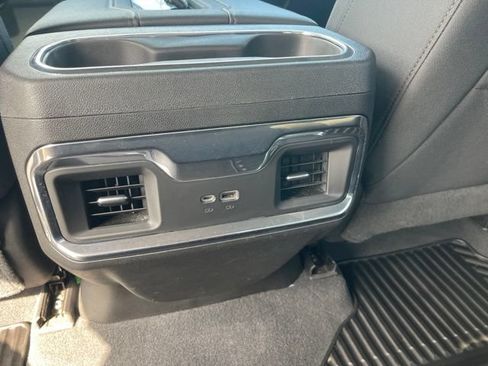 Used 2022 GMC Sierra 1500 Elevation w/ LPO, Elevation Black Package AWD/4WD image 20