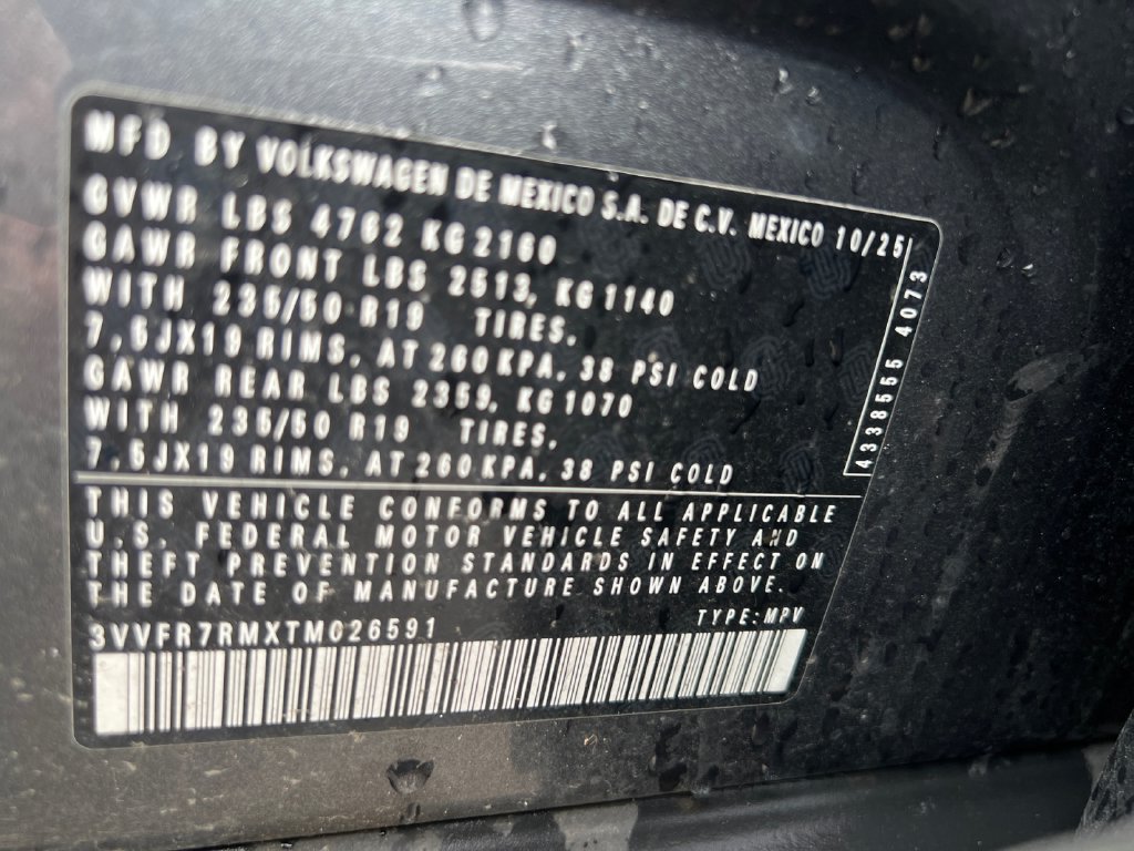 Used 2026 Volkswagen Tiguan SE FWD image 33