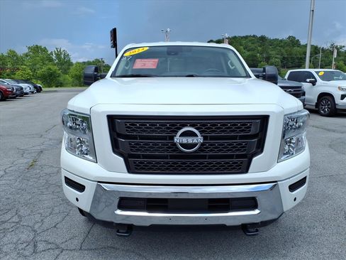 Certified 2024 Nissan Titan SV w/ SV Convenience Package AWD/4WD image 2