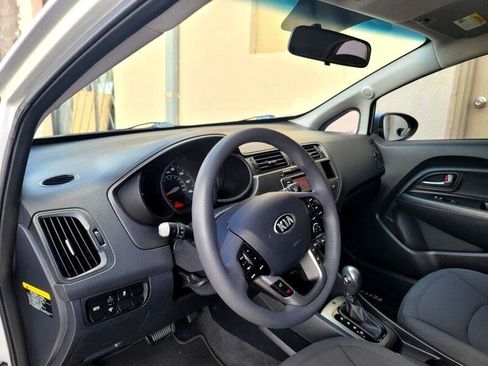 Used 2013 Kia Rio EX image 19