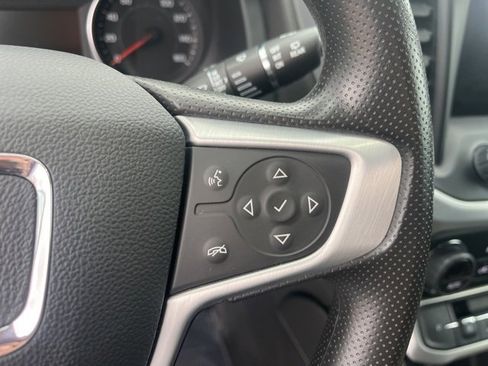 Used 2023 GMC Acadia SLE w/ Driver Convenience Package image 23