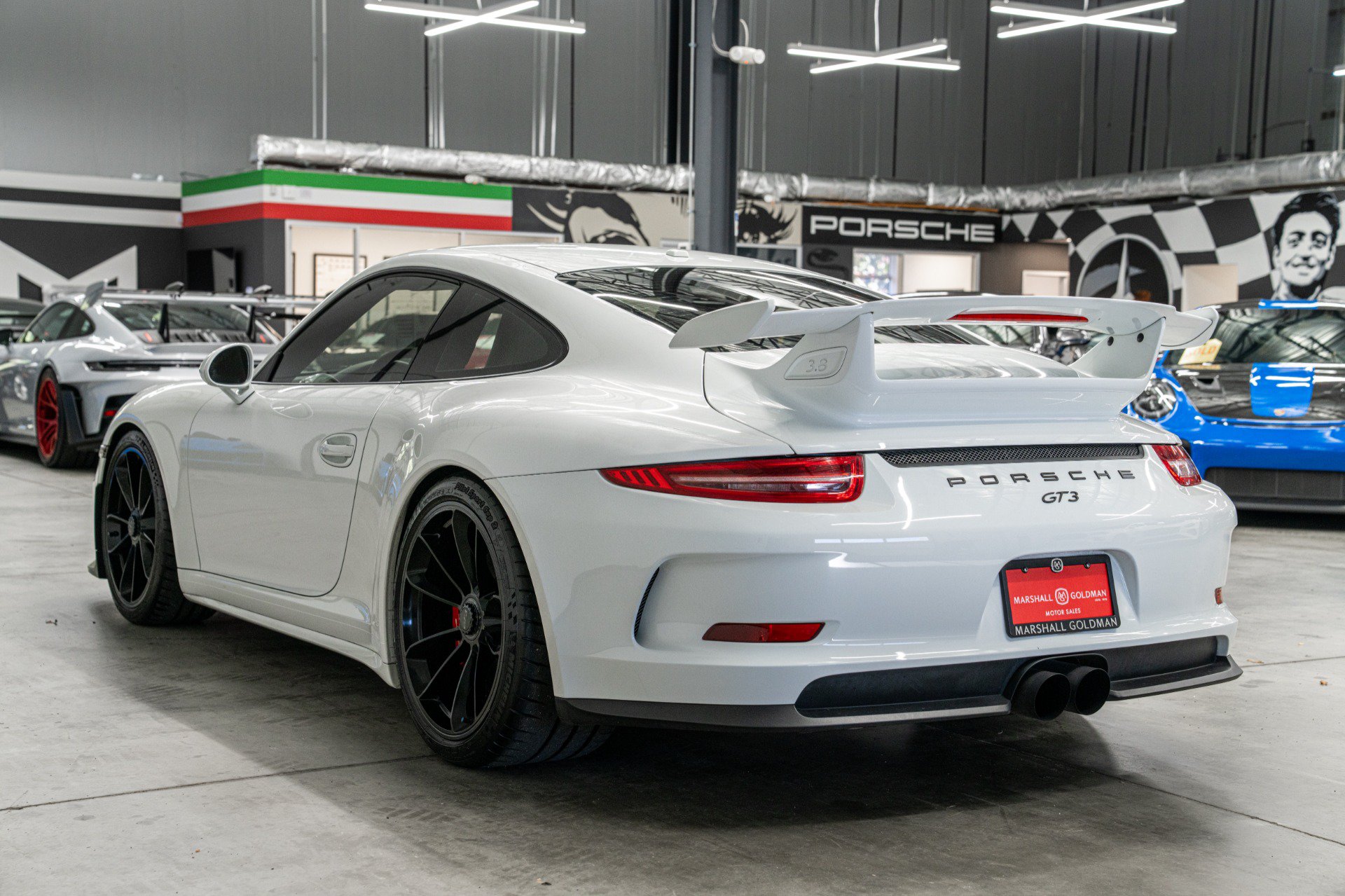 Used 2015 Porsche 911 GT3 RWD image 6