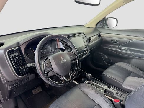 Used 2020 Mitsubishi Outlander SEL image 9