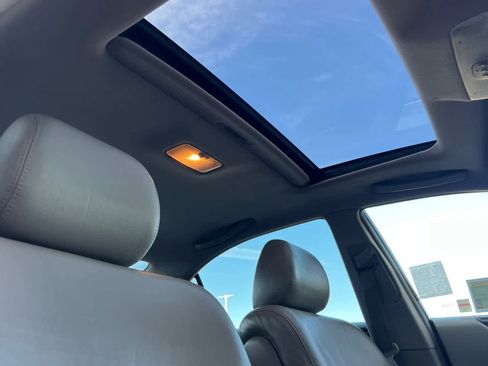 Used 2004 Lexus ES 330 image 17