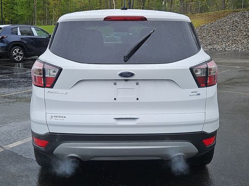 Used 2017 Ford Escape SE w/ SE Cold Weather Package AWD/4WD image 23