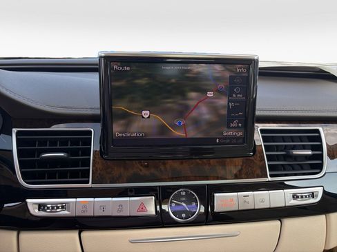 Used 2013 Audi A8 L 4.0T w/ Driver Assistance Pkg image 17