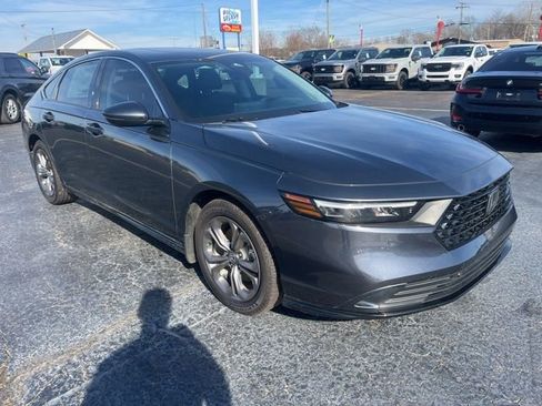 Used 2023 Honda Accord EX-L image 3
