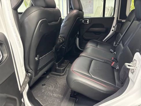 Used 2024 Jeep Wrangler Unlimited Rubicon AWD/4WD image 26