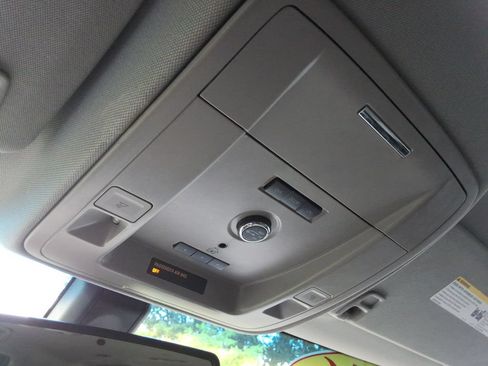 Certified 2016 Cadillac Escalade ESV 2WD image 33