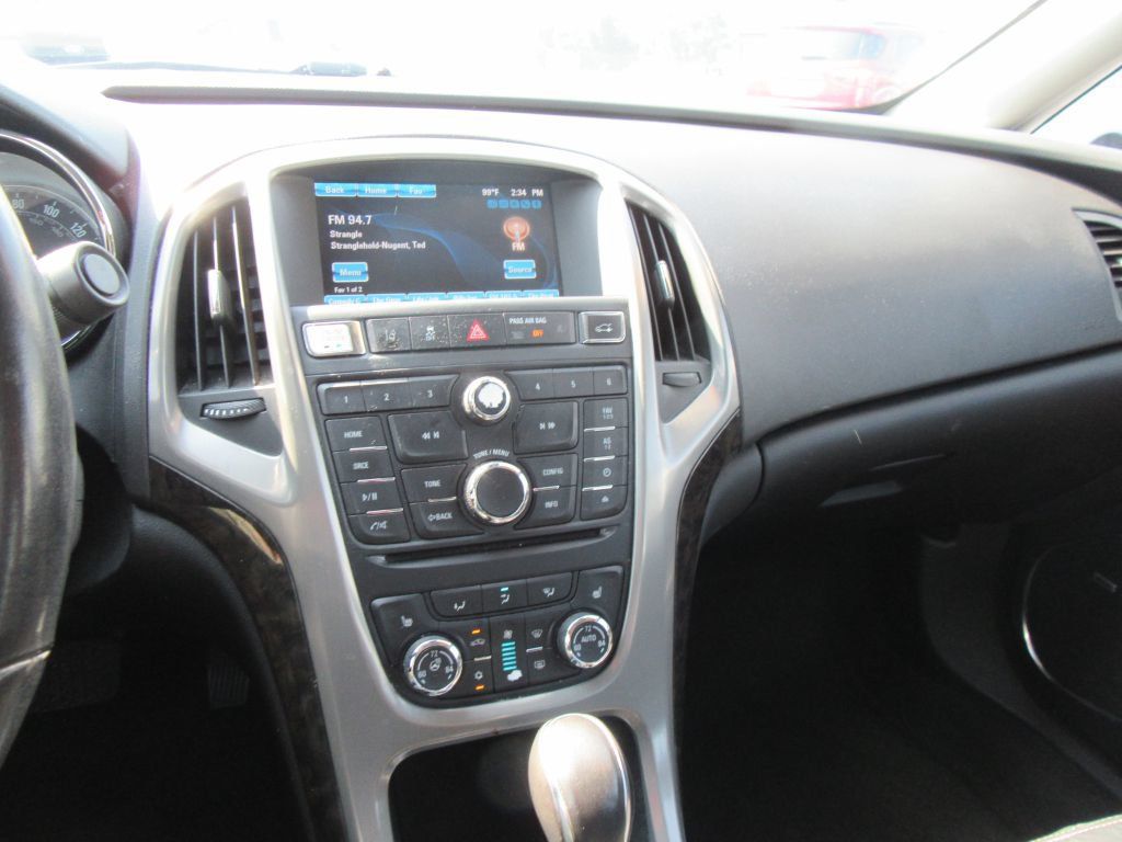 Used 2015 Buick Verano Leather FWD image 17