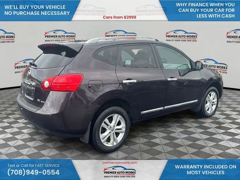 Used 2012 Nissan Rogue SV image 4