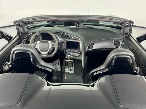 Used 2016 Chevrolet Corvette Z06 w/ 3LZ Preferred Equipment Group RWD image 5