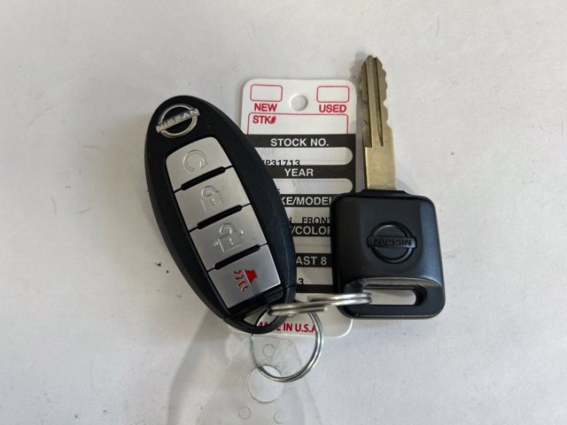 Used 2025 Nissan Frontier PRO-4X w/ Interior Protection Package AWD/4WD image 30