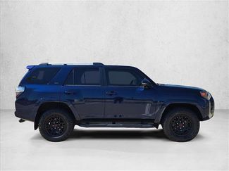 Used 2023 Toyota 4Runner SR5 Premium w/ Moonroof Package AWD/4WD video 4