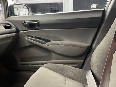 Used 2011 Honda Civic DX-VP image 14