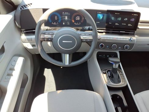 Used 2026 Hyundai Kona SE FWD image 16