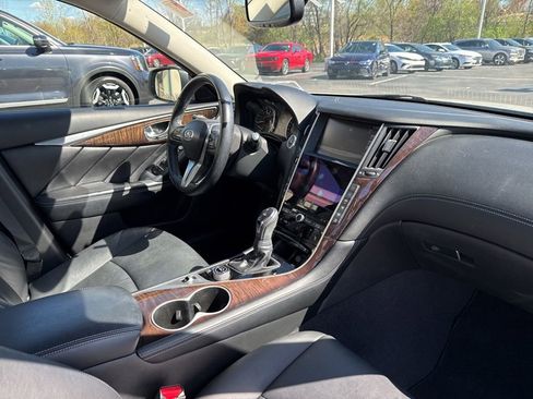 Used 2018 INFINITI Q50 Luxe w/ Essential Package (3.0T Luxe) AWD/4WD image 30