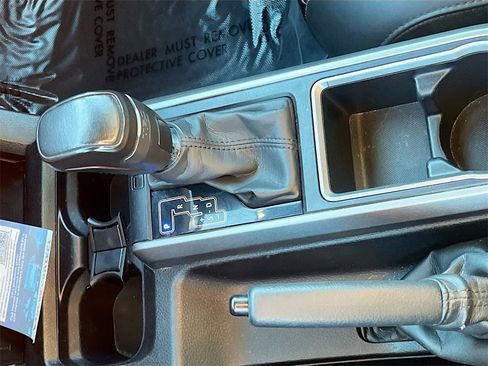 Used 2022 Toyota Tacoma Limited image 17